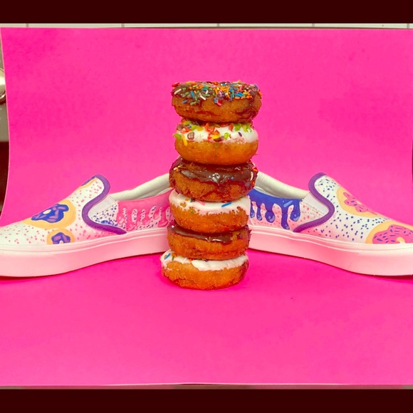custom donut vans